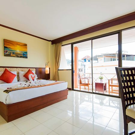 Bauman Ville Hotel Phuket Exterior photo