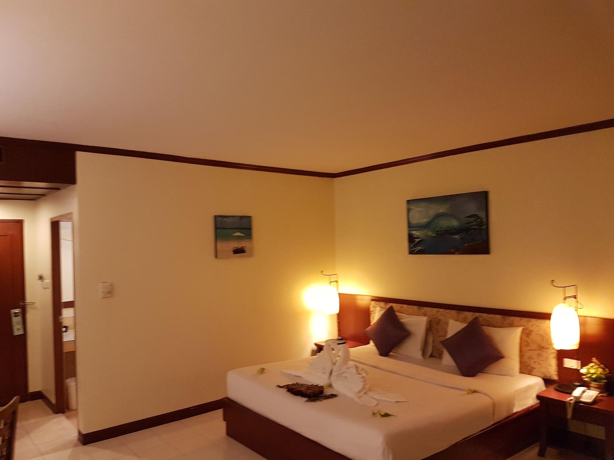 Bauman Ville Hotel Phuket Exterior photo