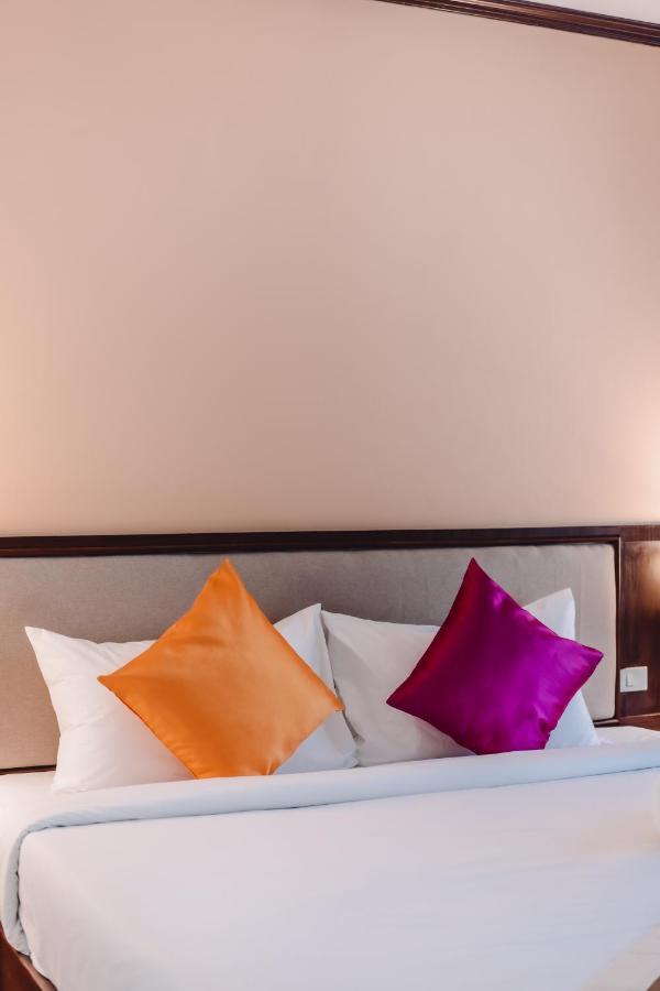 Bauman Ville Hotel Phuket Exterior photo
